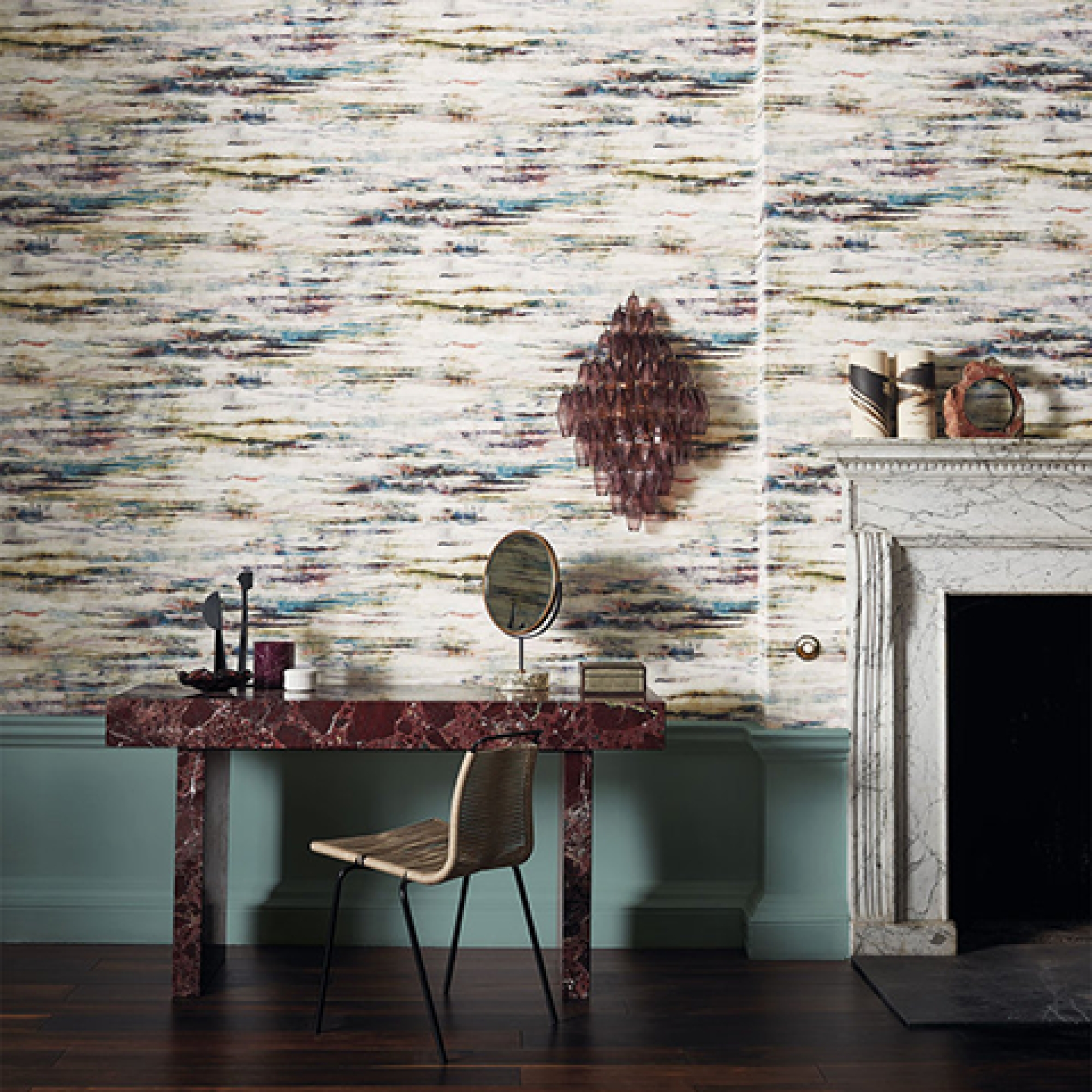 Первое фото слайда