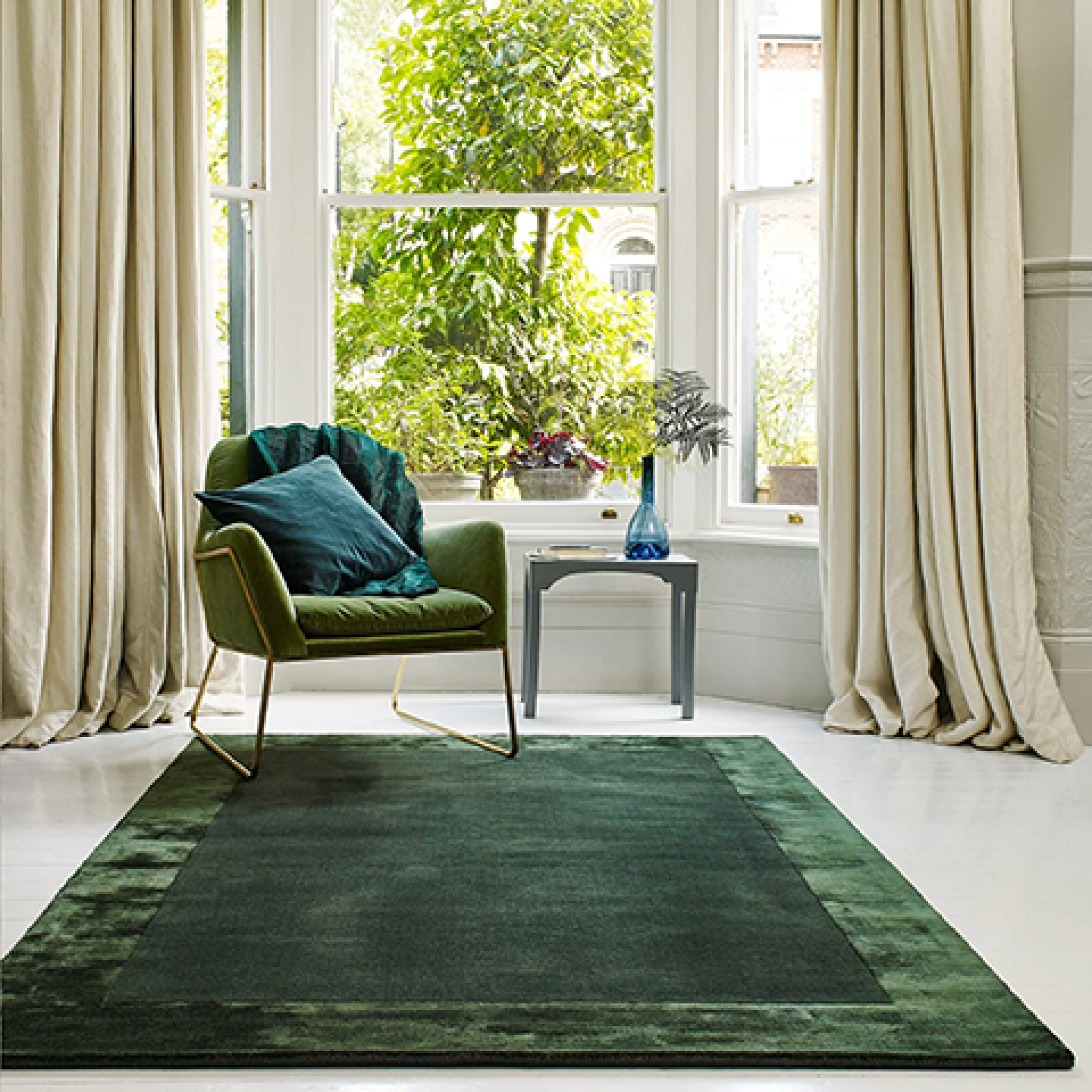 Второе фото слайда