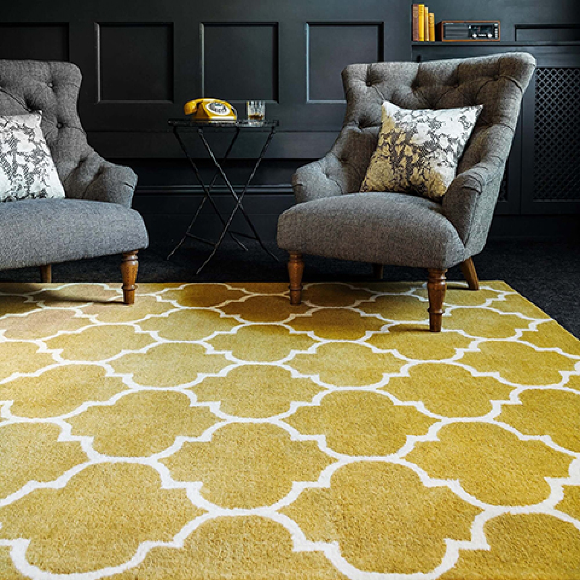 Первое фото слайда