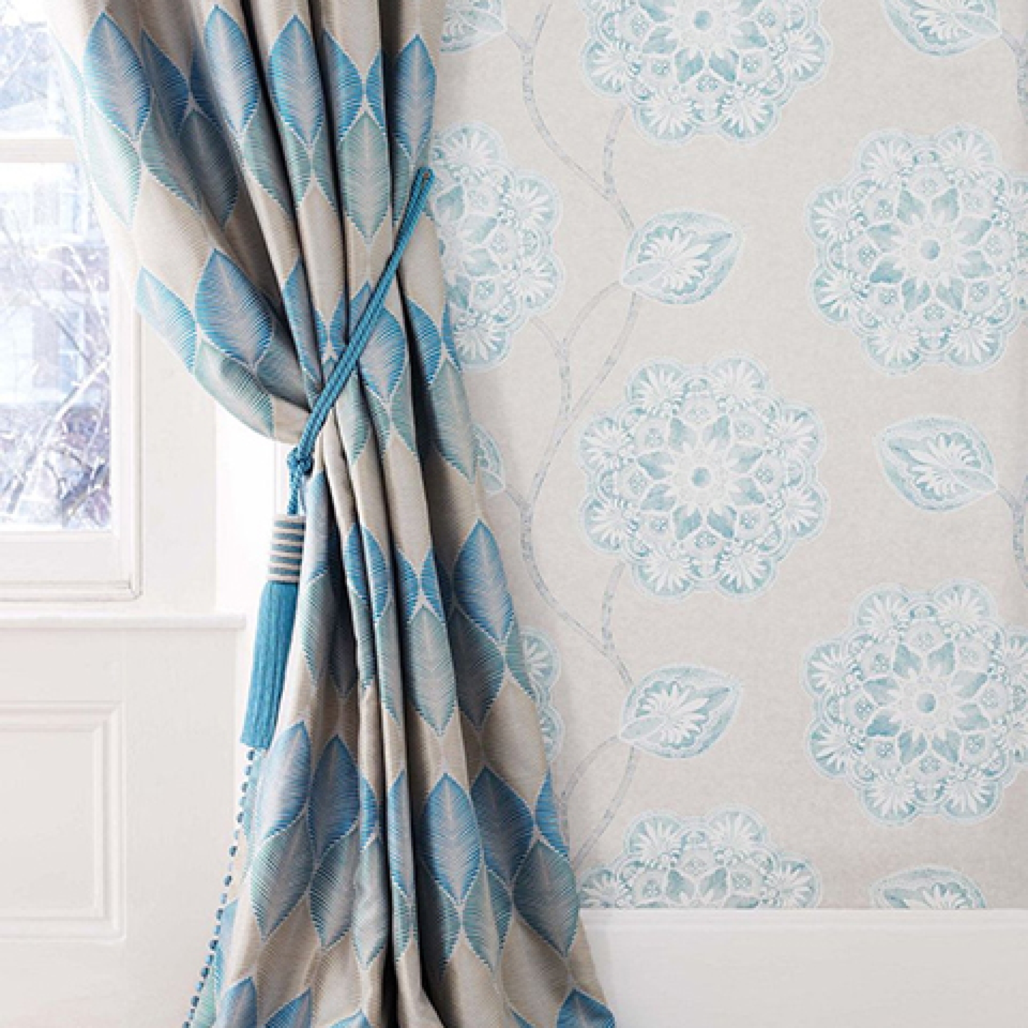 Перше фото слайду