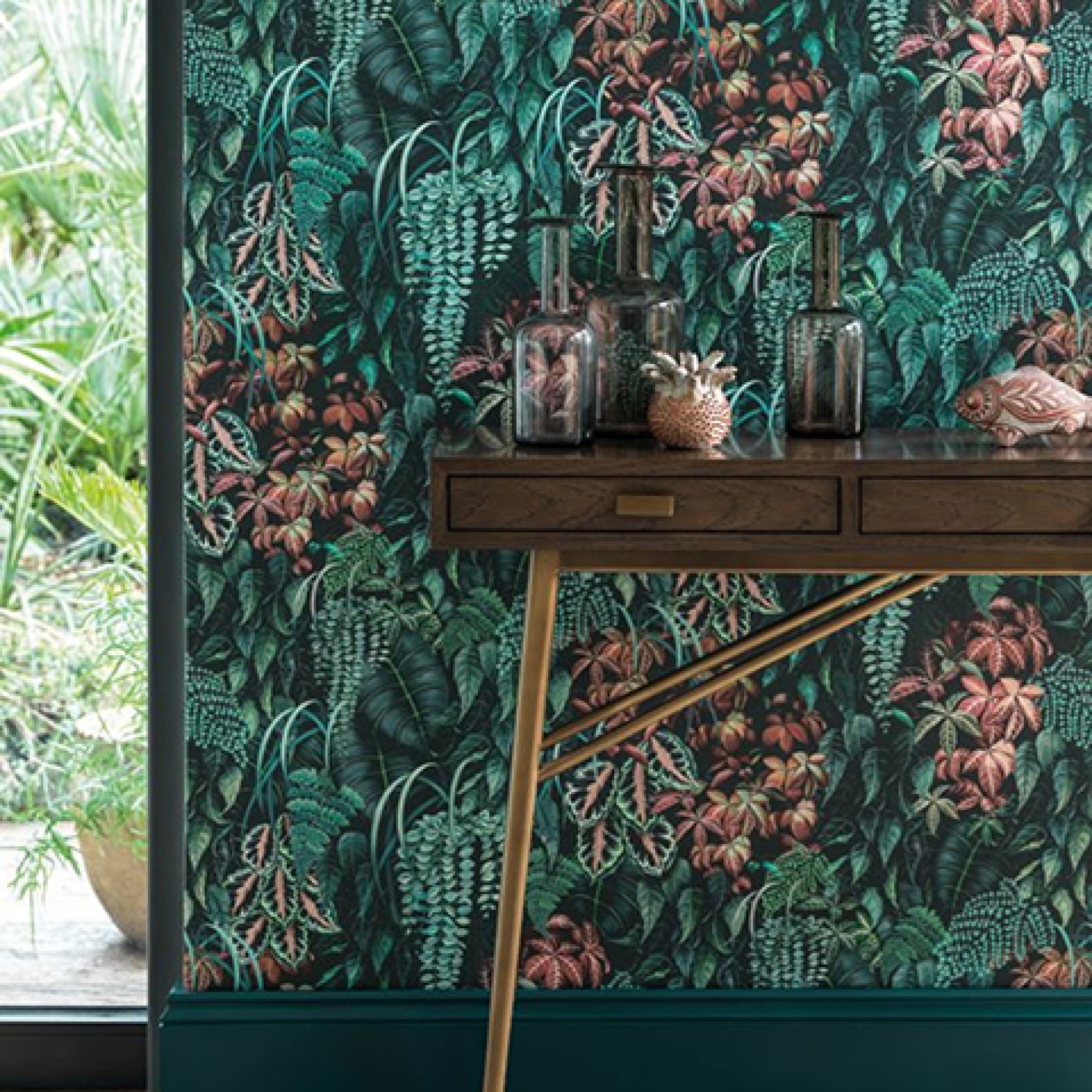 Друге фото слайду