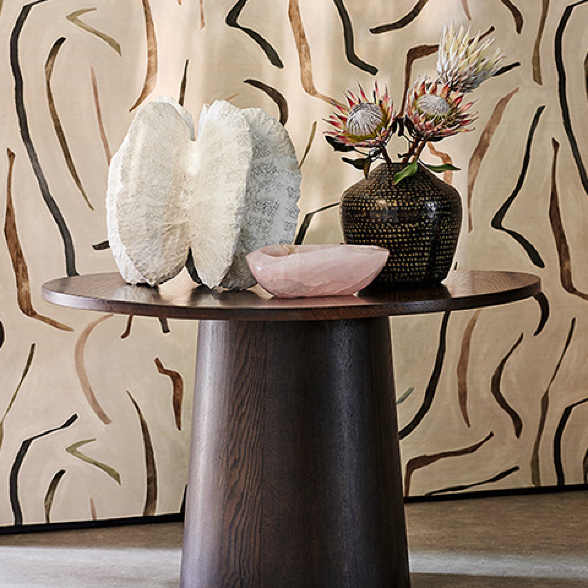 Второе фото слайда