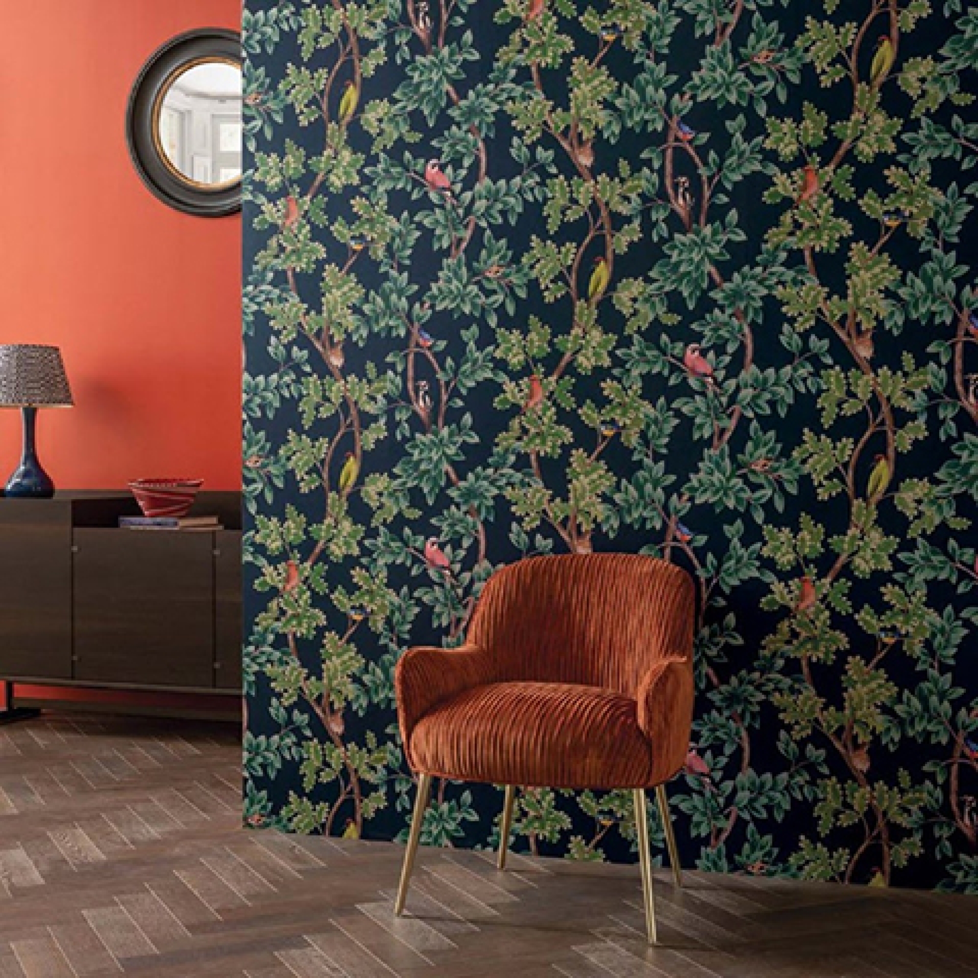 Первое фото слайда