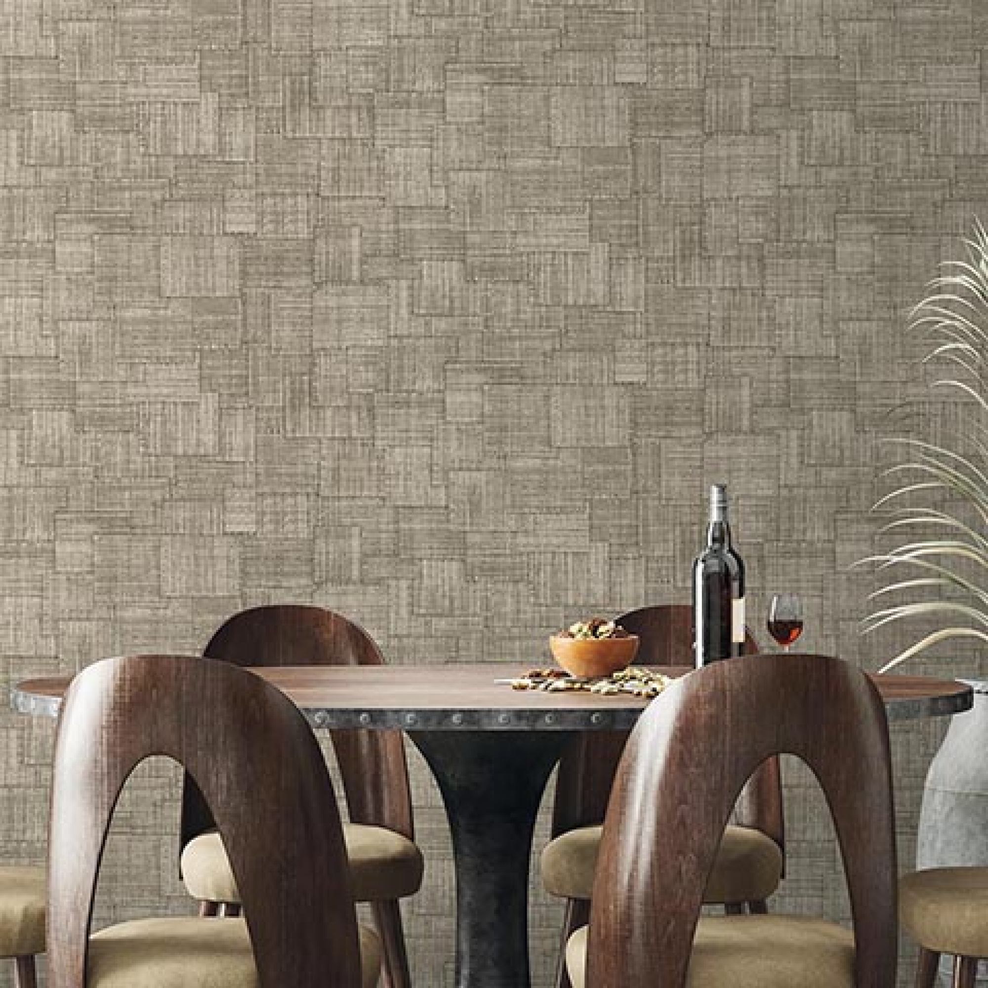 Друге фото слайду