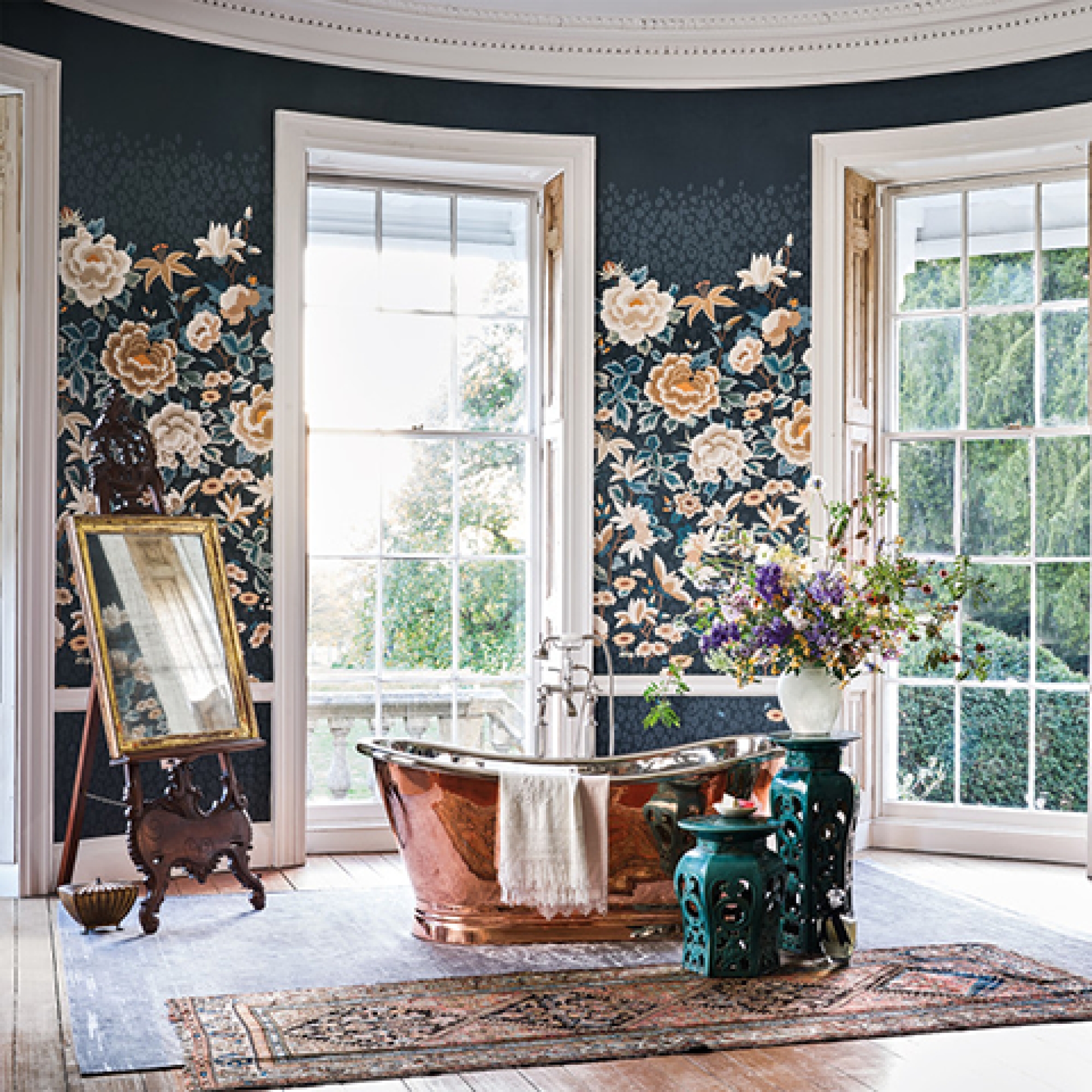 Друге фото слайду