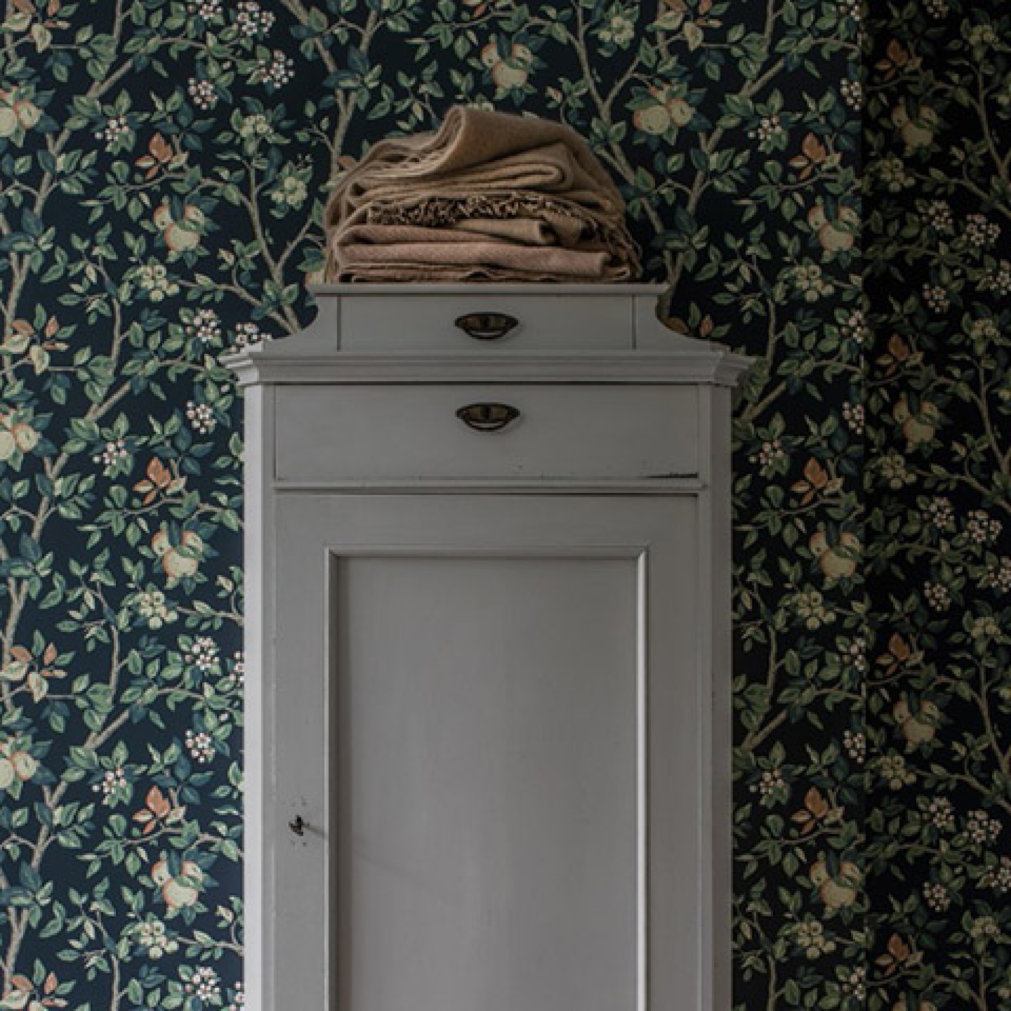 Перше фото слайду