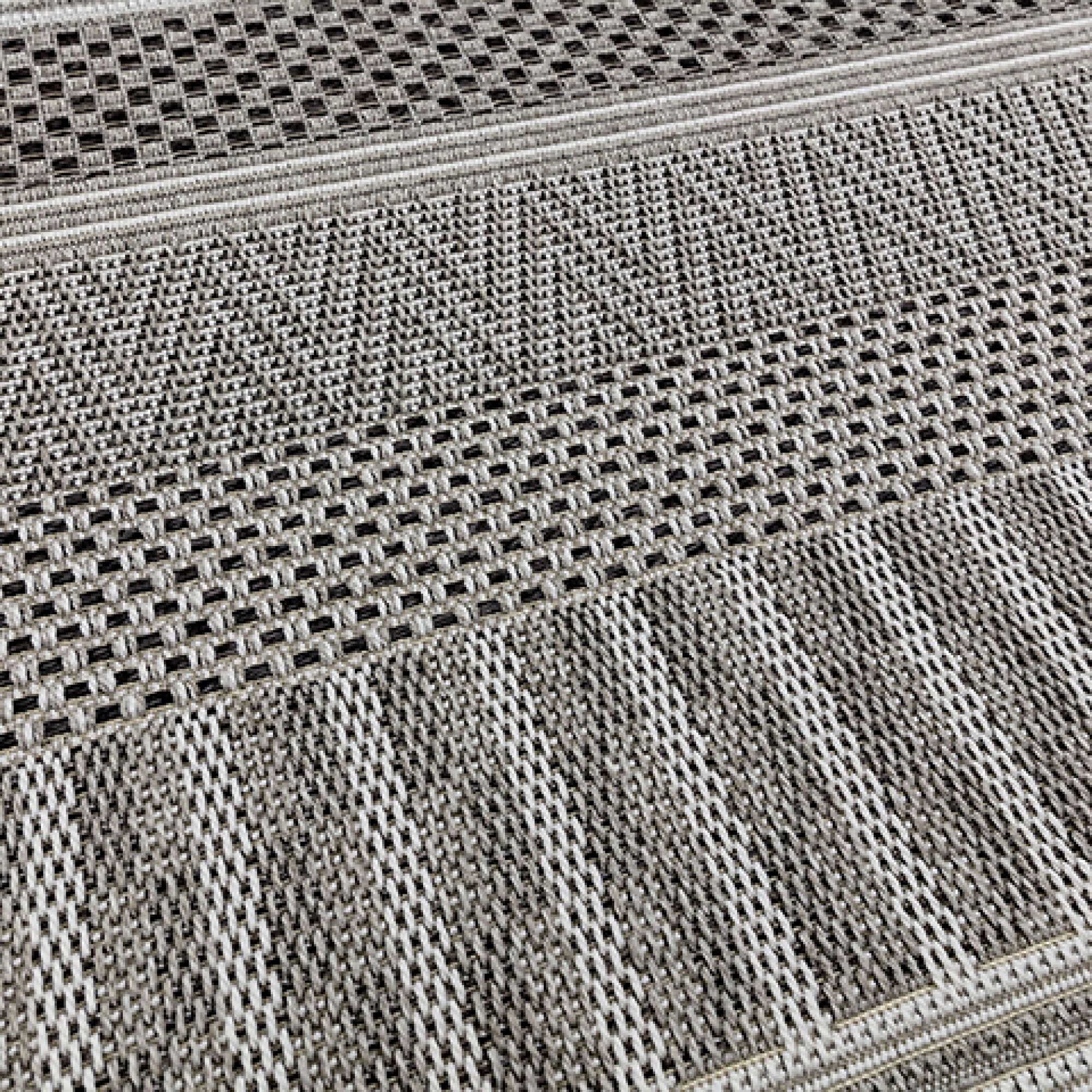 Второе фото слайда