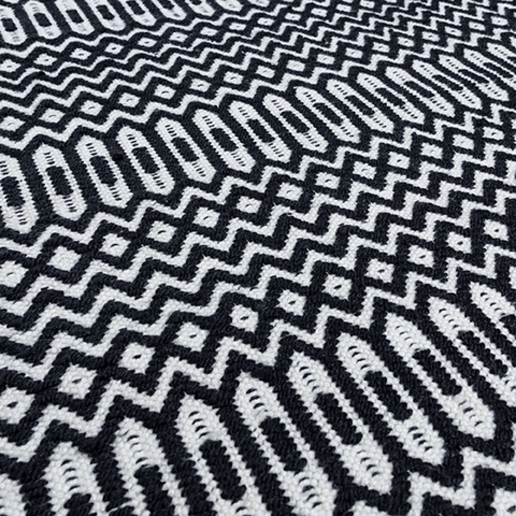 Первое фото слайда