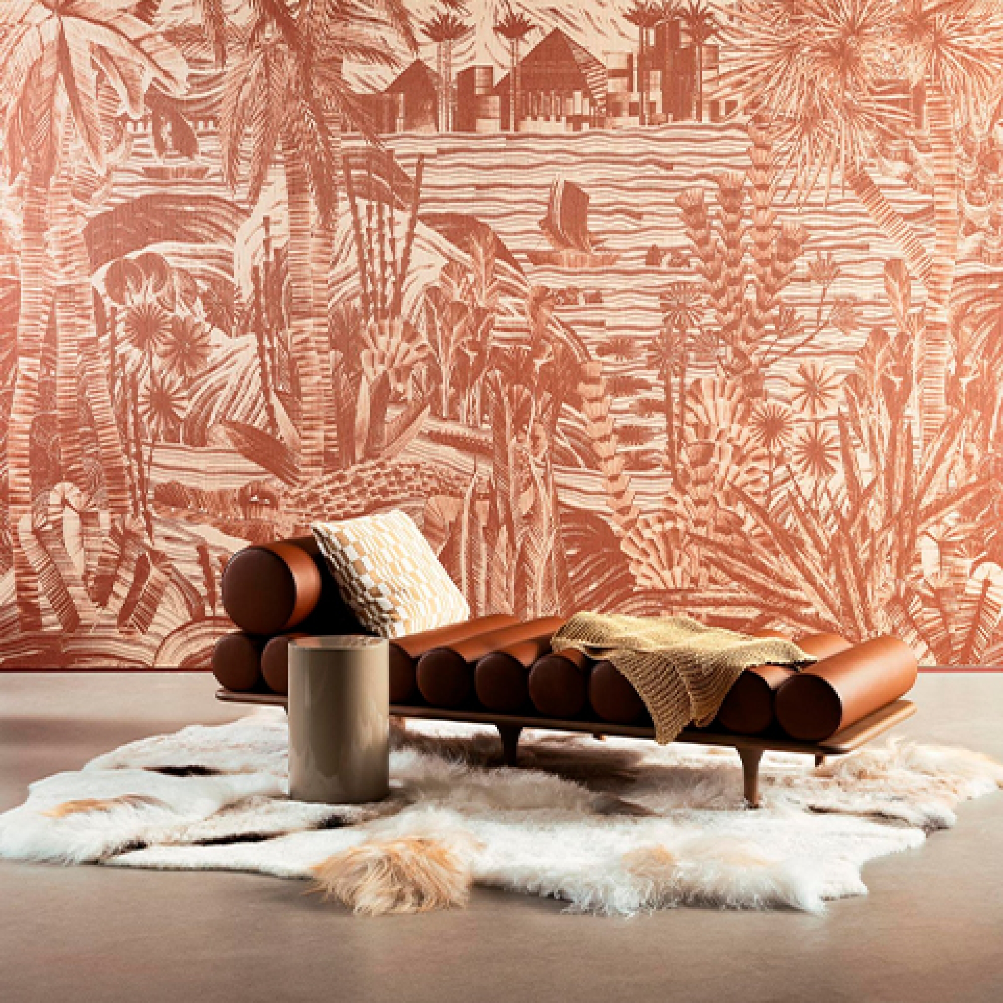 Первое фото слайда