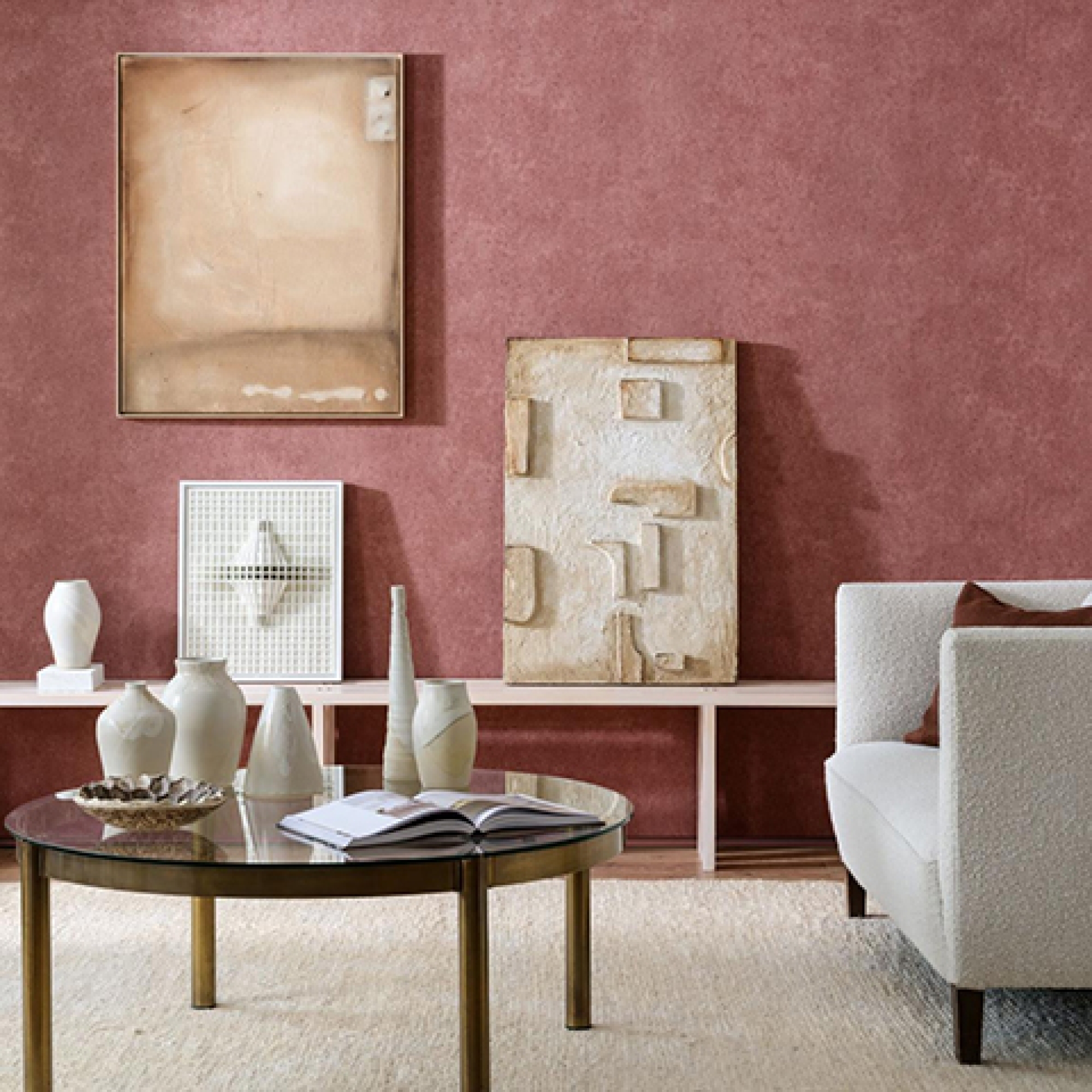 Первое фото слайда