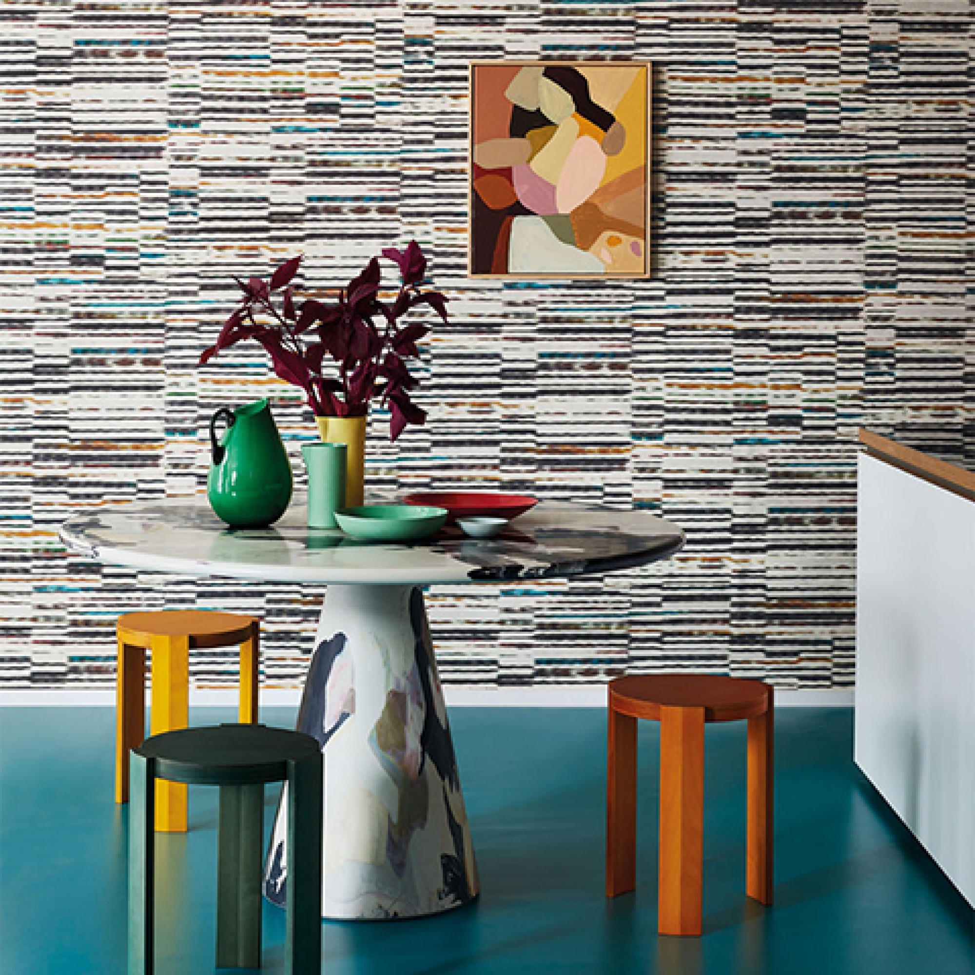 Второе фото слайда