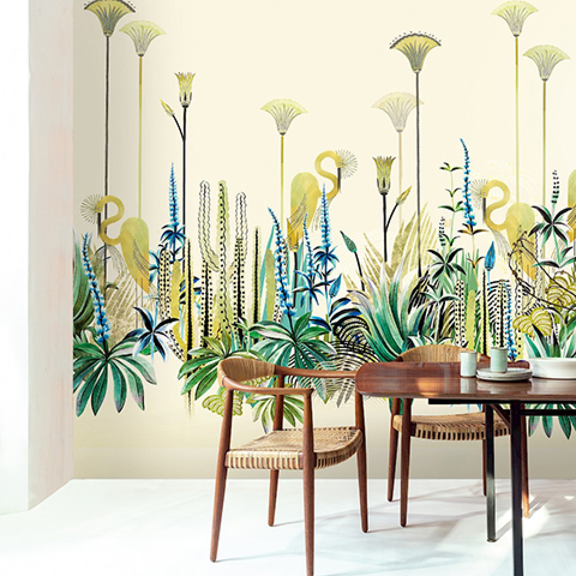 Второе фото слайда