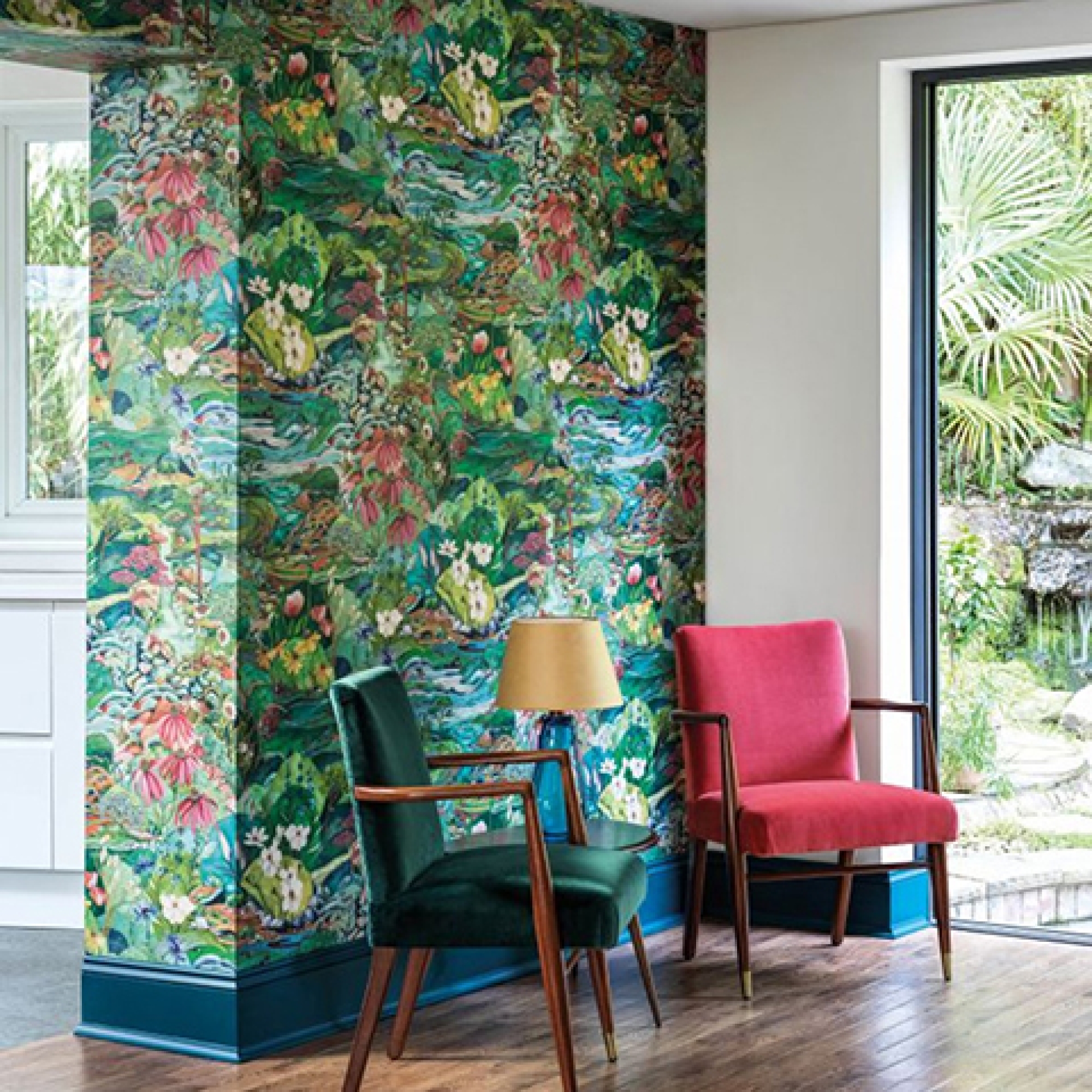 Друге фото слайду