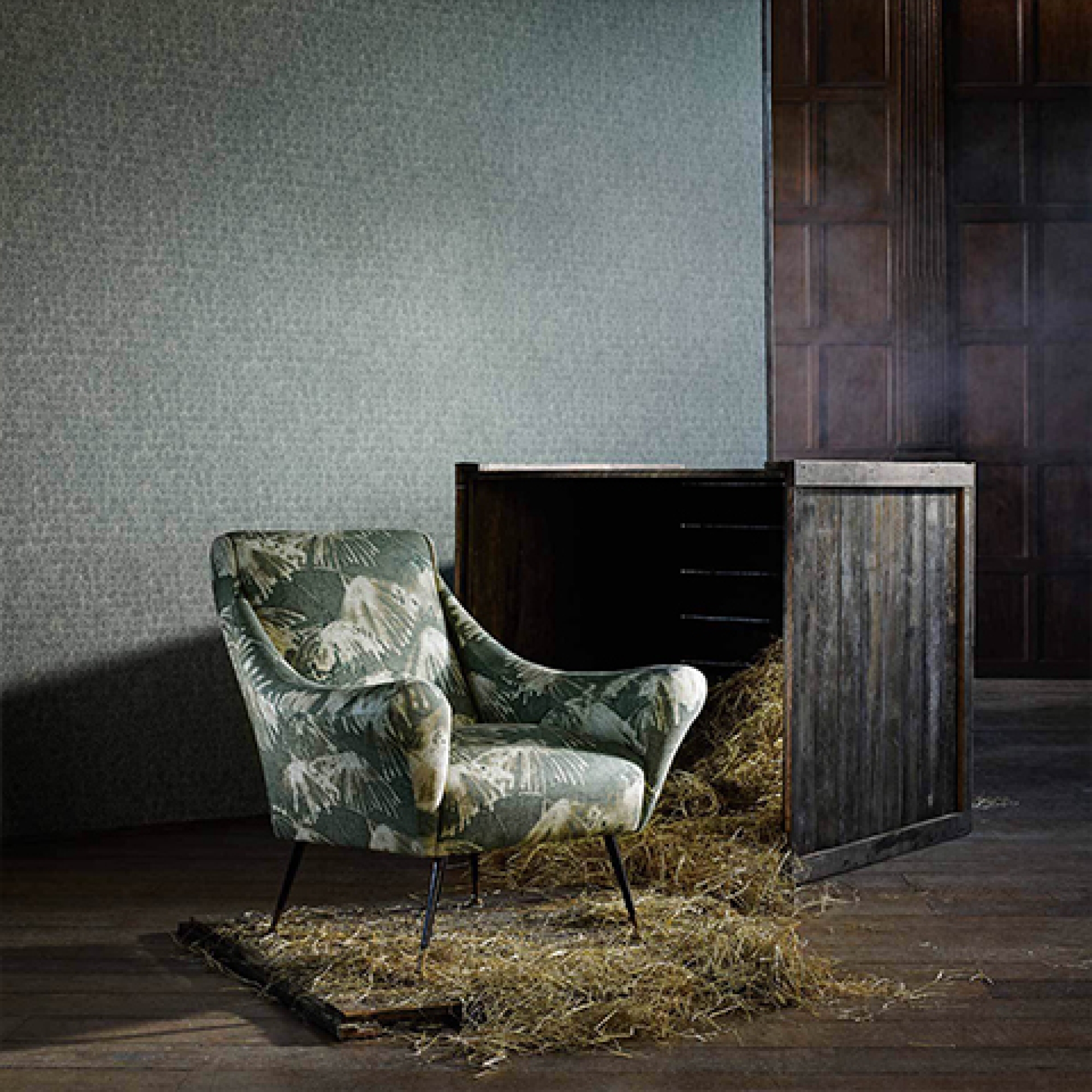 Друге фото слайду