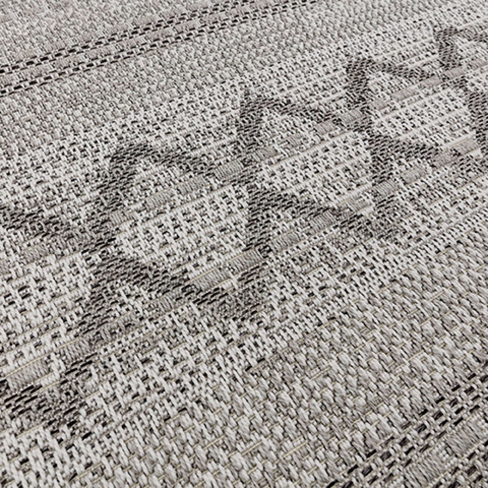 Второе фото слайда