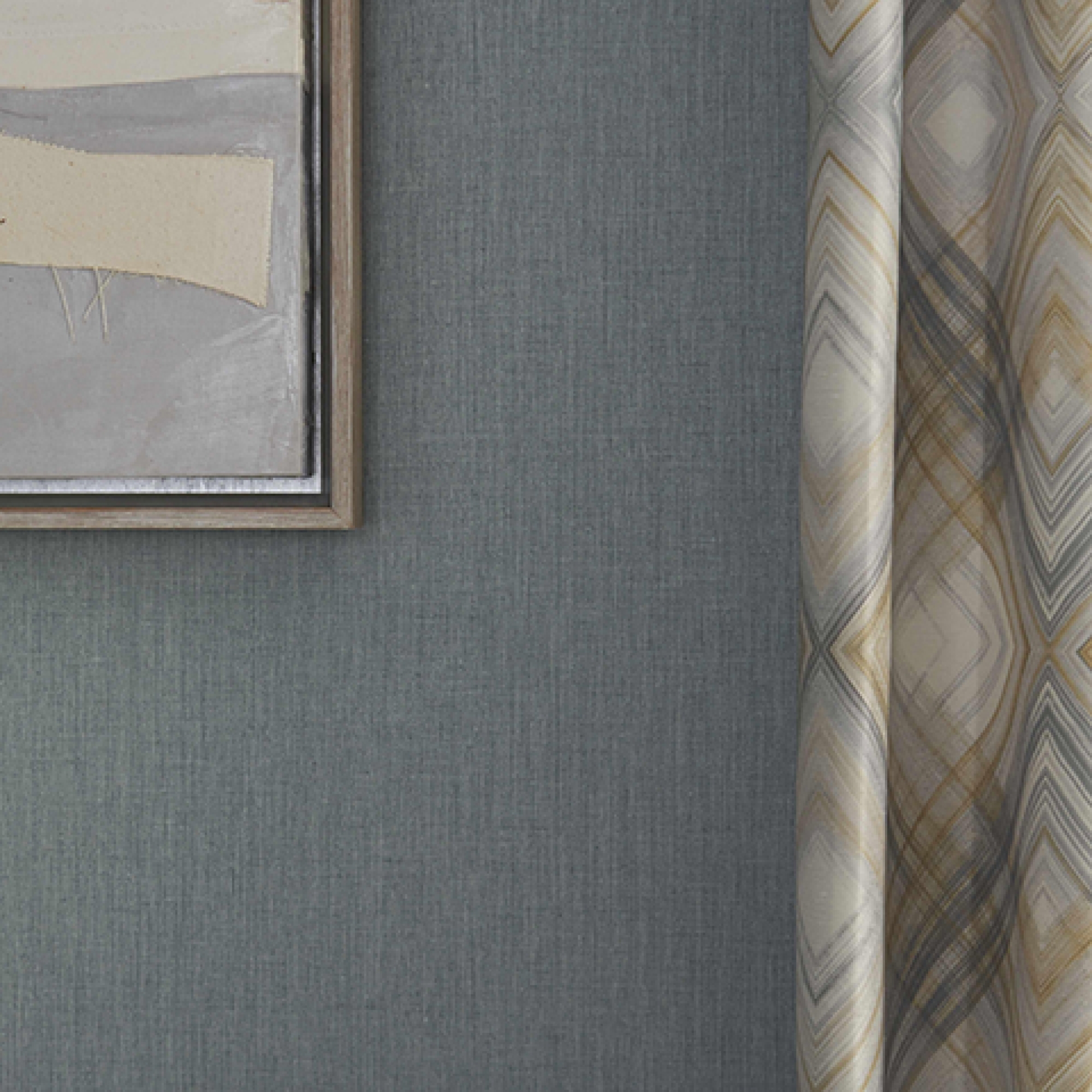 Второе фото слайда