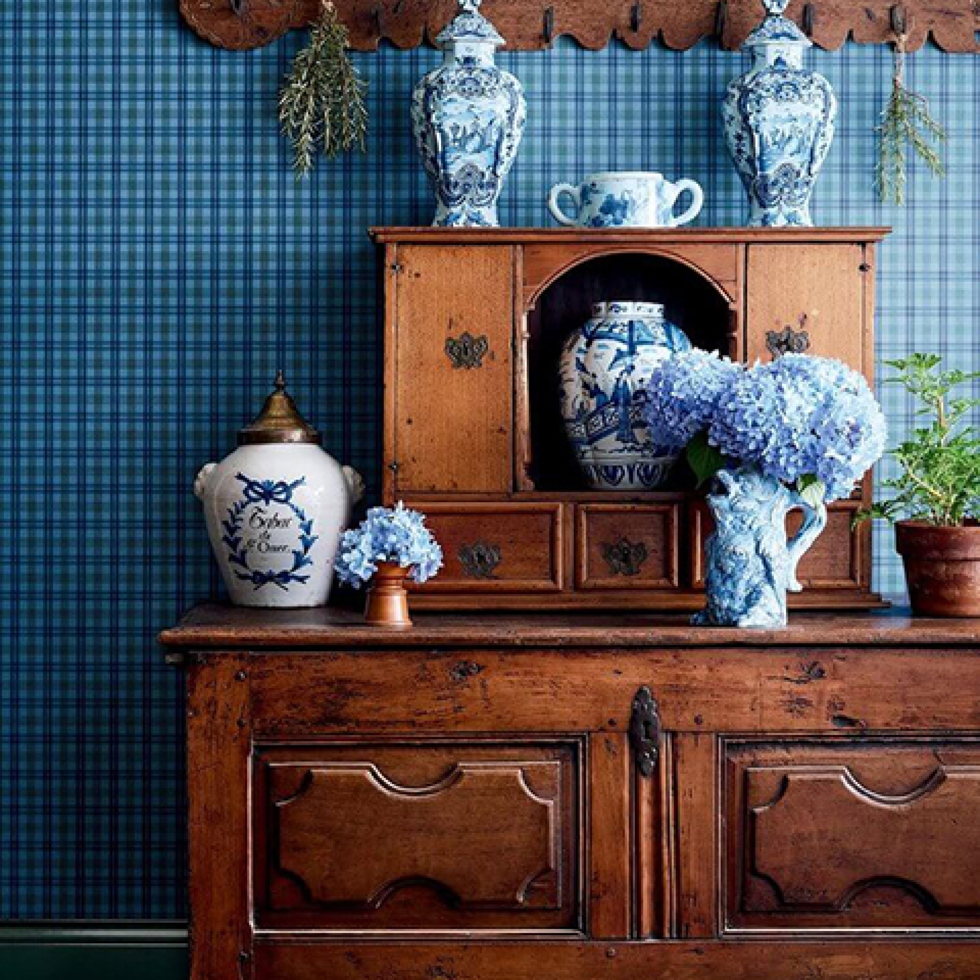 Перше фото слайду