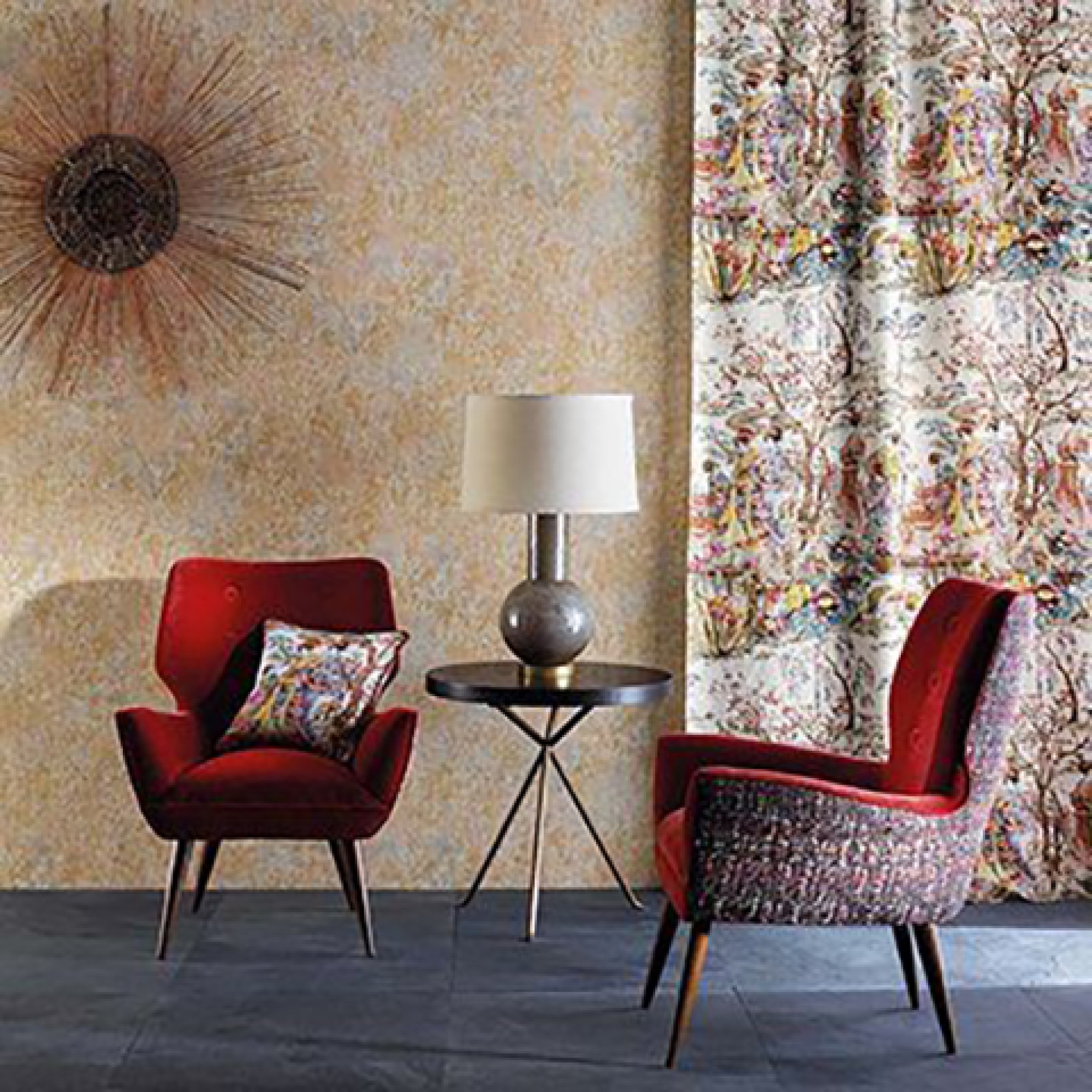 Перше фото слайду