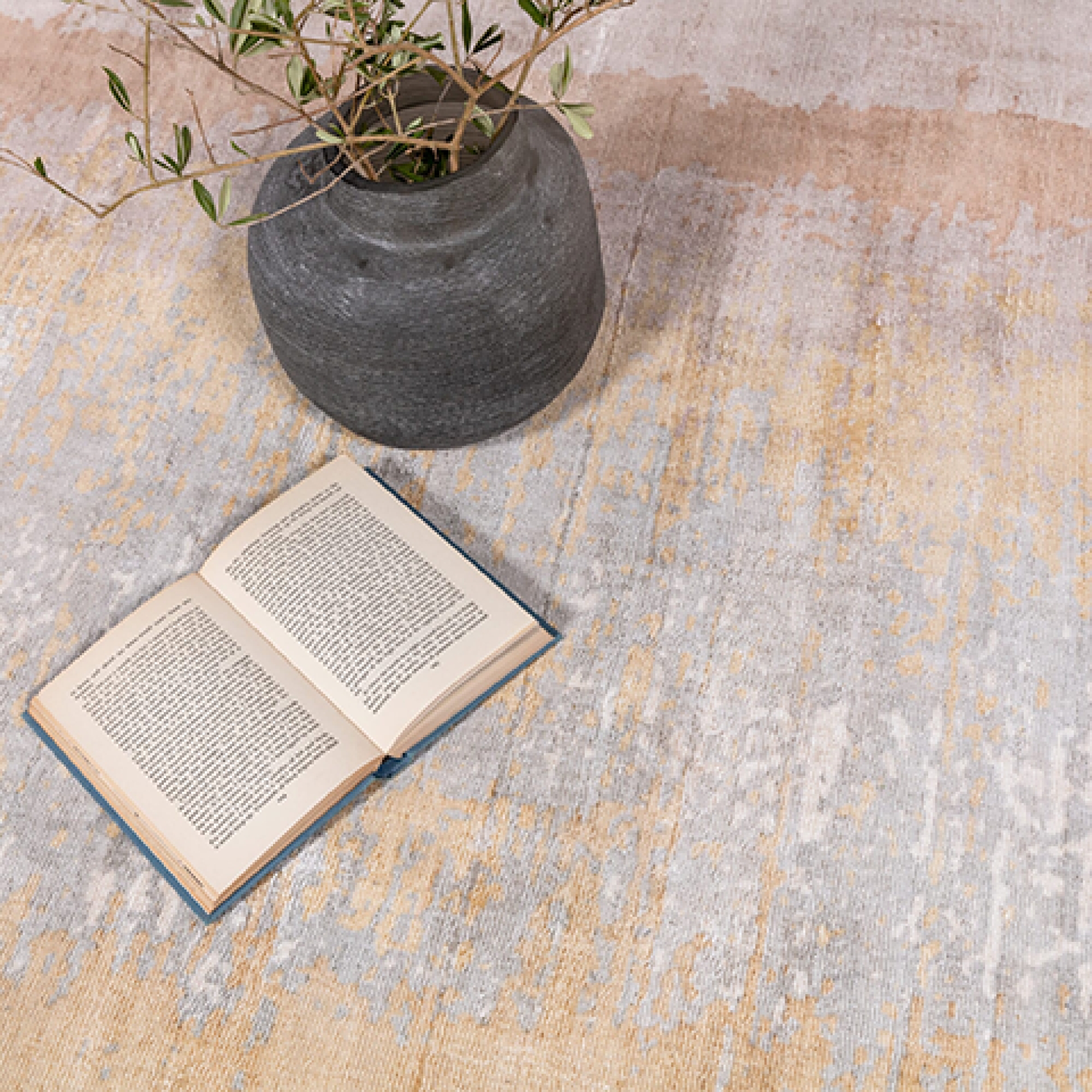 Второе фото слайда