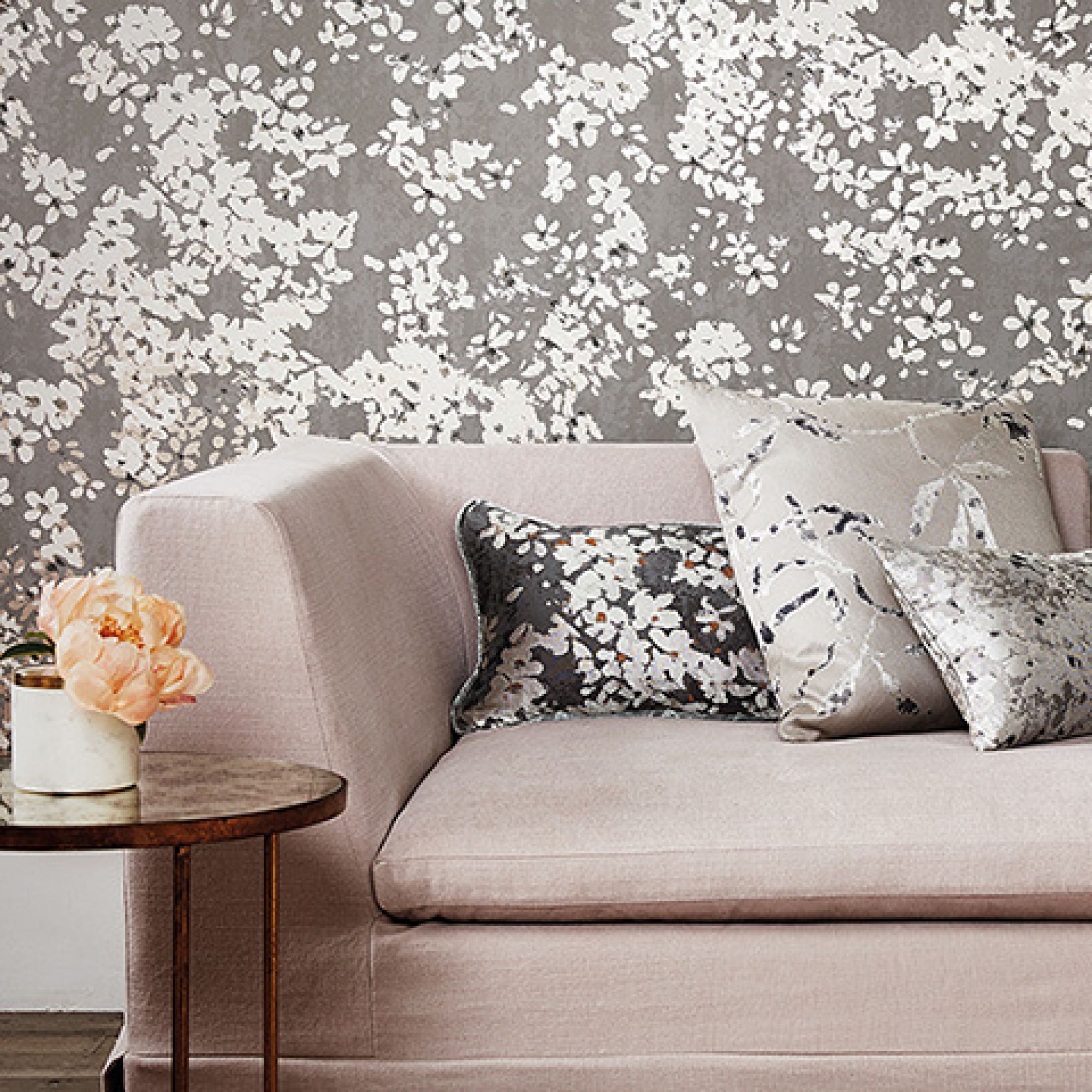 Перше фото слайду