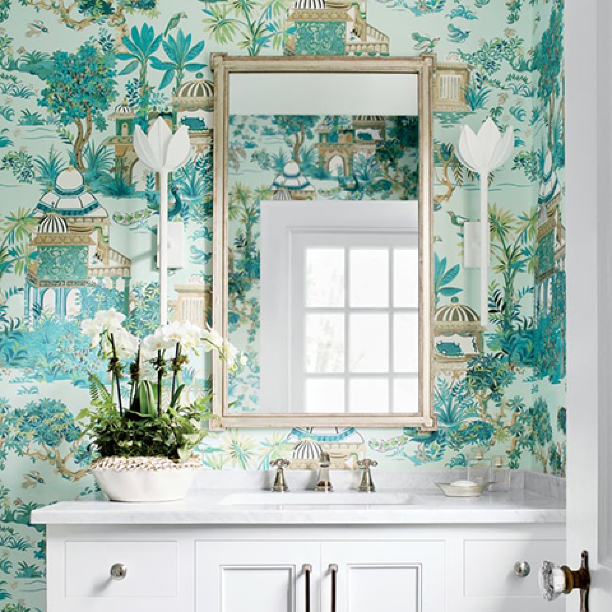 Друге фото слайду