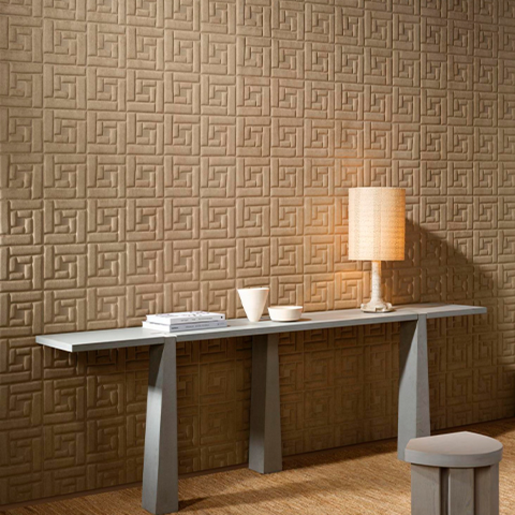 Первое фото слайда